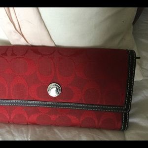 COACH SIGNATURE WALLET